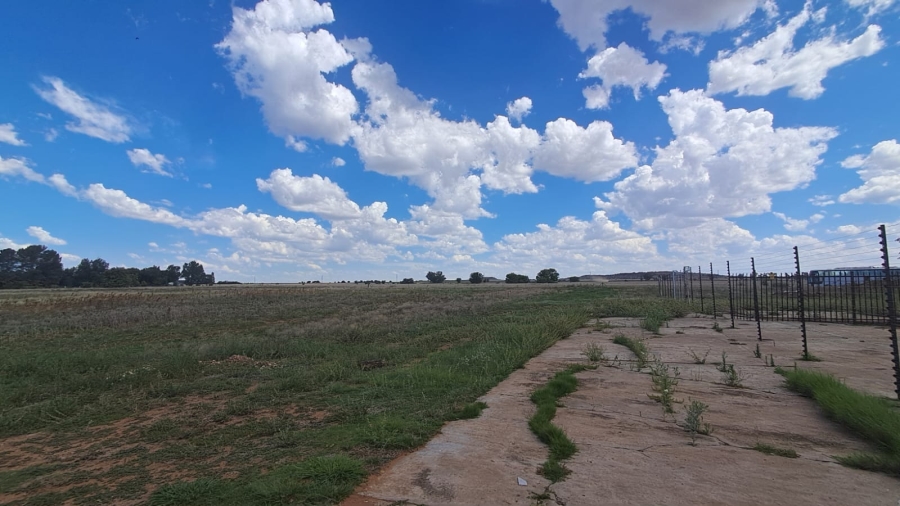 4 Bedroom Property for Sale in Roodewal Free State